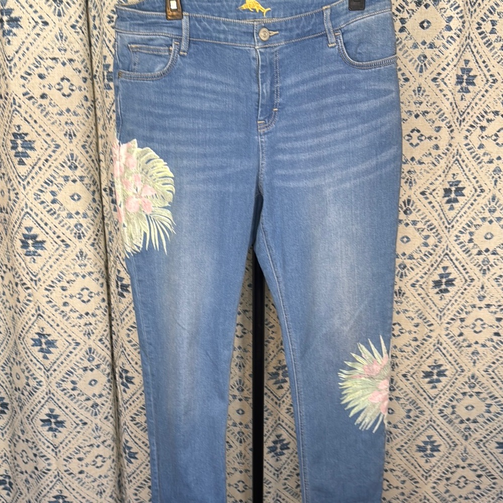 Tommy Bahama  painted floral Blue Jeans size 31x29